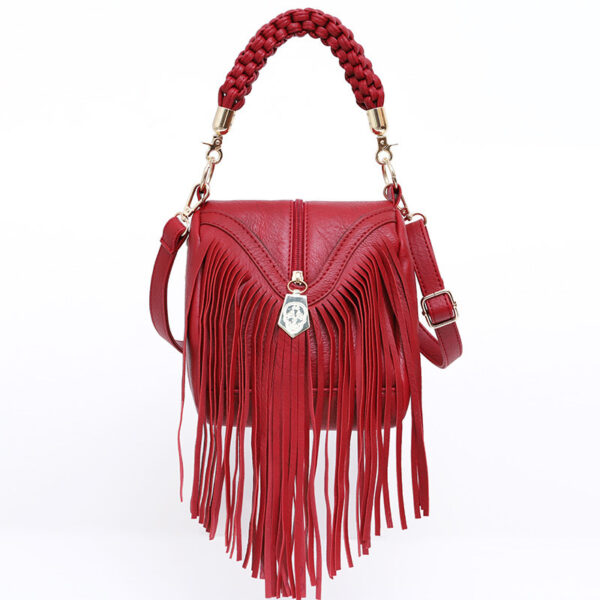 One-shoulder diagonal woven handbag