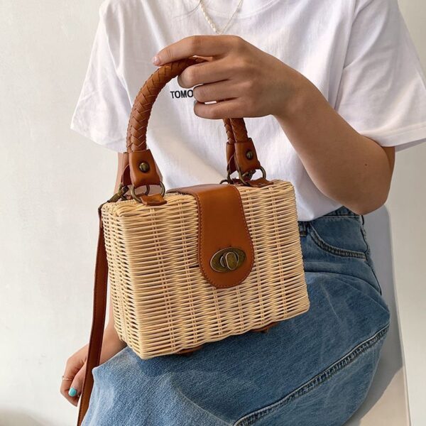 All-match Portable Messenger Woven Beach Bag