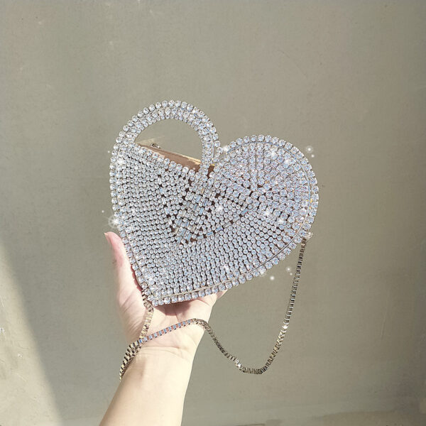 Heart-Shaped Flashing Diamond Dinner Bag Diamond Clutch Bag Banquet Ladies Elegant Female Hand Bag Love Diamond Bag Diagonal