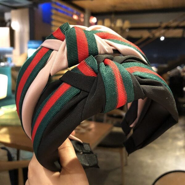 Striped hairband side card