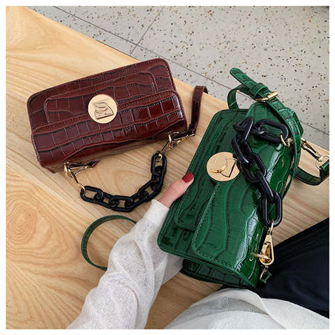 Crossbody shoulder bag