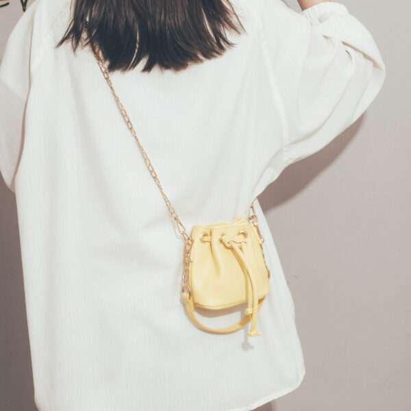 Mini drawstring shoulder messenger handbag