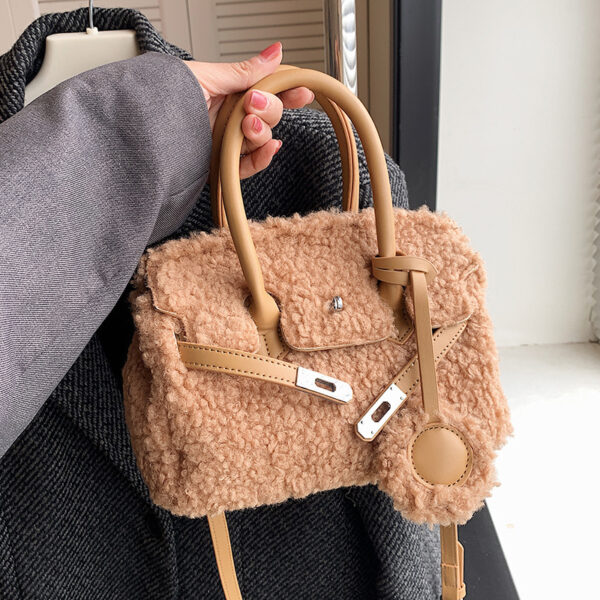 Women's Lamb Plush Messenger Handbag