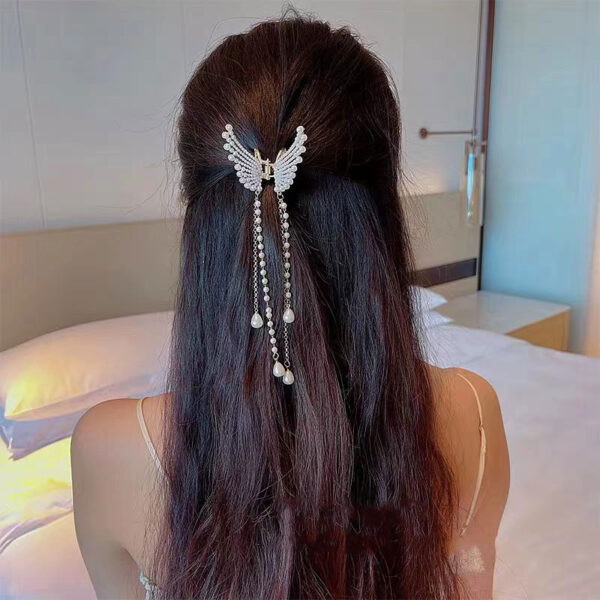 New Fashion Pearl Tassel Butterfly Grab Clip