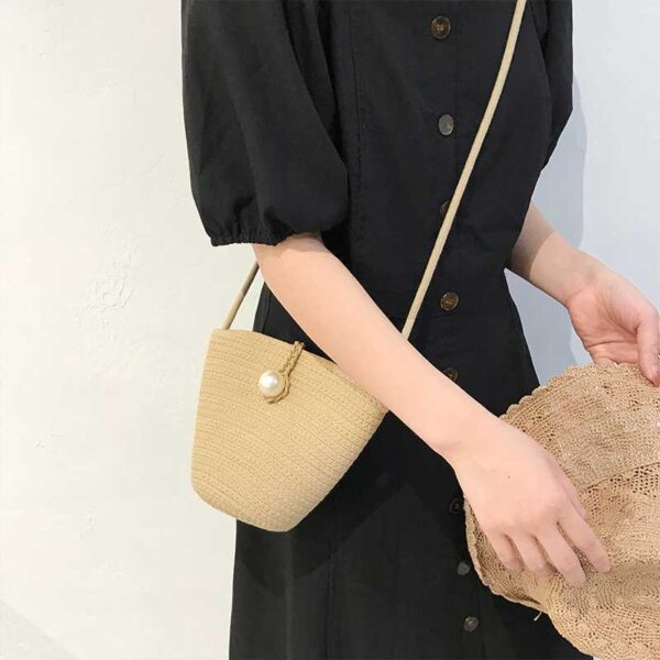 Women's Pearl Dumpling Diagonal Straw Bag