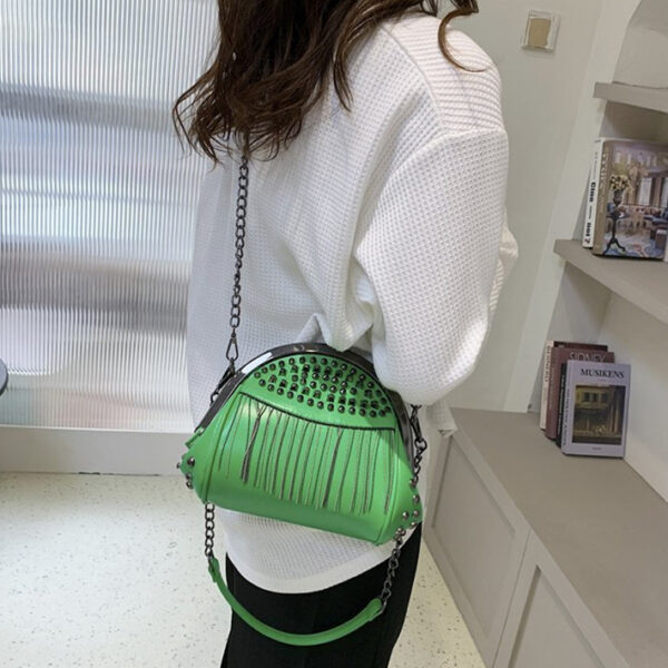 Fashion Korean Versatile Fashion Rivet Bag