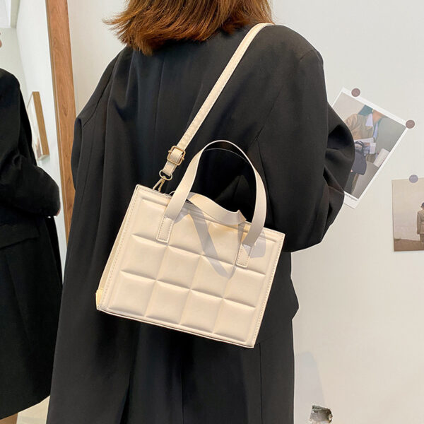 Female Urban Simple Rhombus One-shoulder Messenger Bag