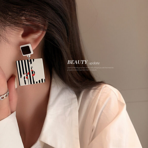 Temperament Acrylic Checkerboard Checker Earrings Retro