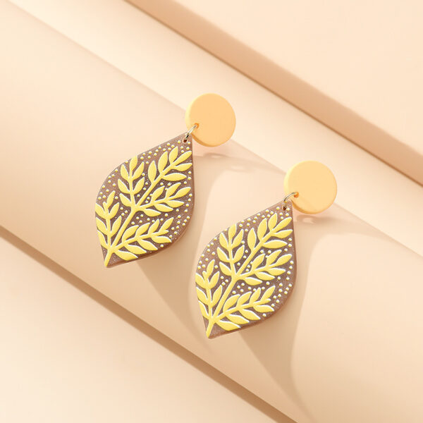 Travel Earrings Leaf Embossed Acrylic Simulation