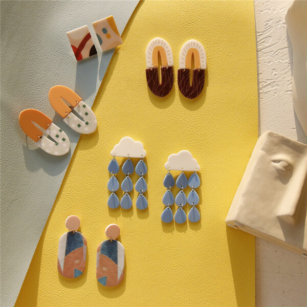 Fashion Women's Simple Tulip Mixed Color Earrings