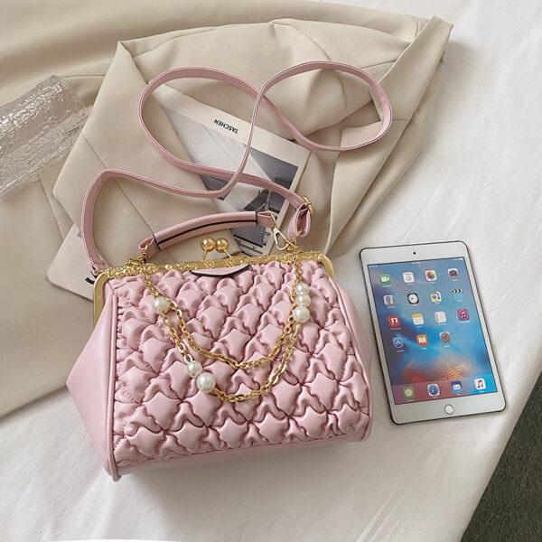 Pleated Personalized Retro Texture Portable Clip Buckle Messenger Tote Bag