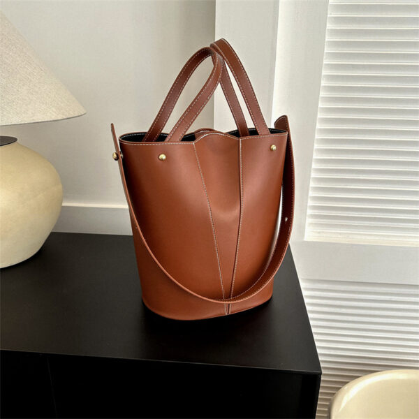 Women's Temperament Casual Large Capacity Handheld Bucket Bag